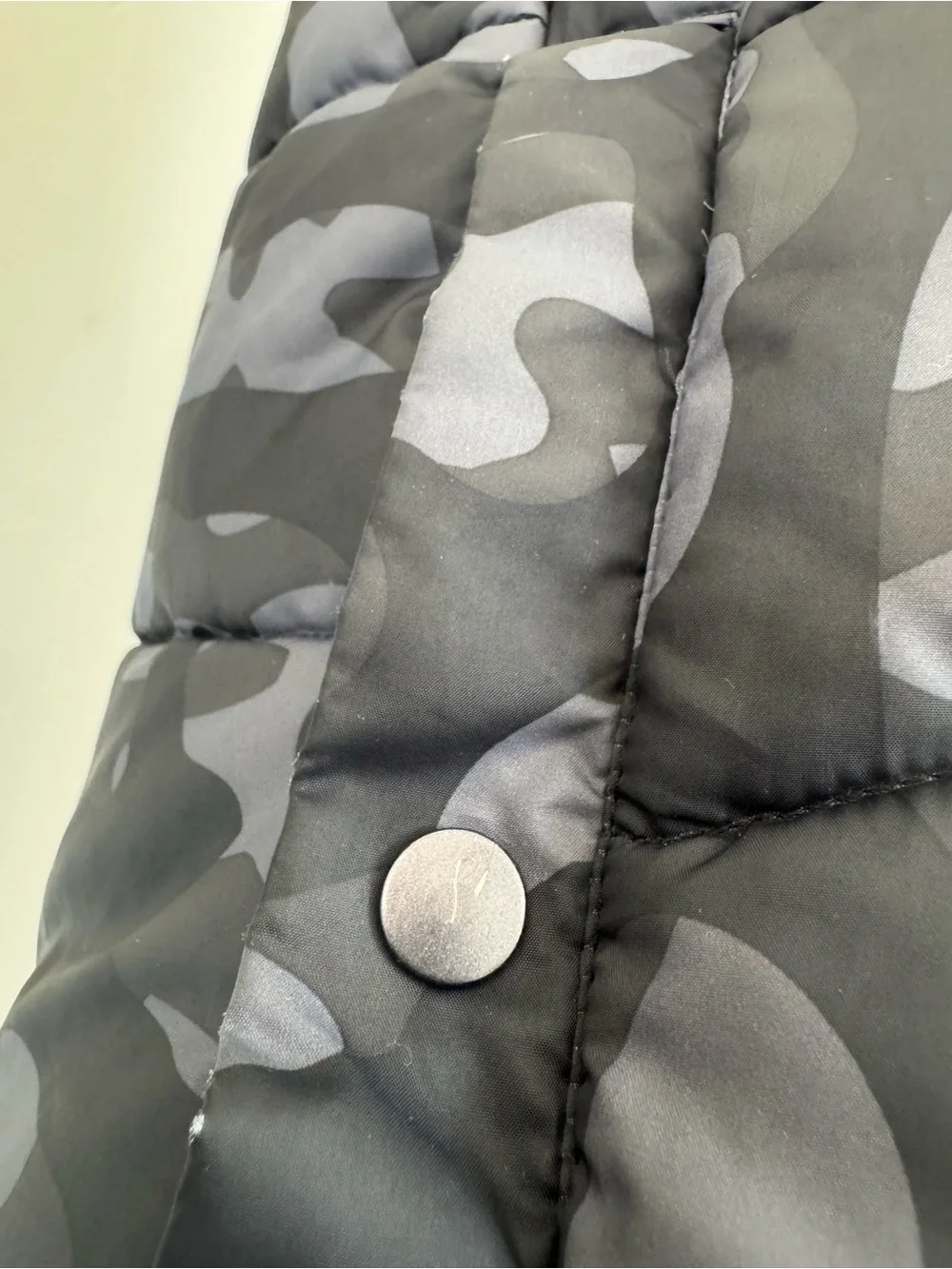Jordan Fly Vest Reversible Black Cool Grey Camo Insulated Water Repellant